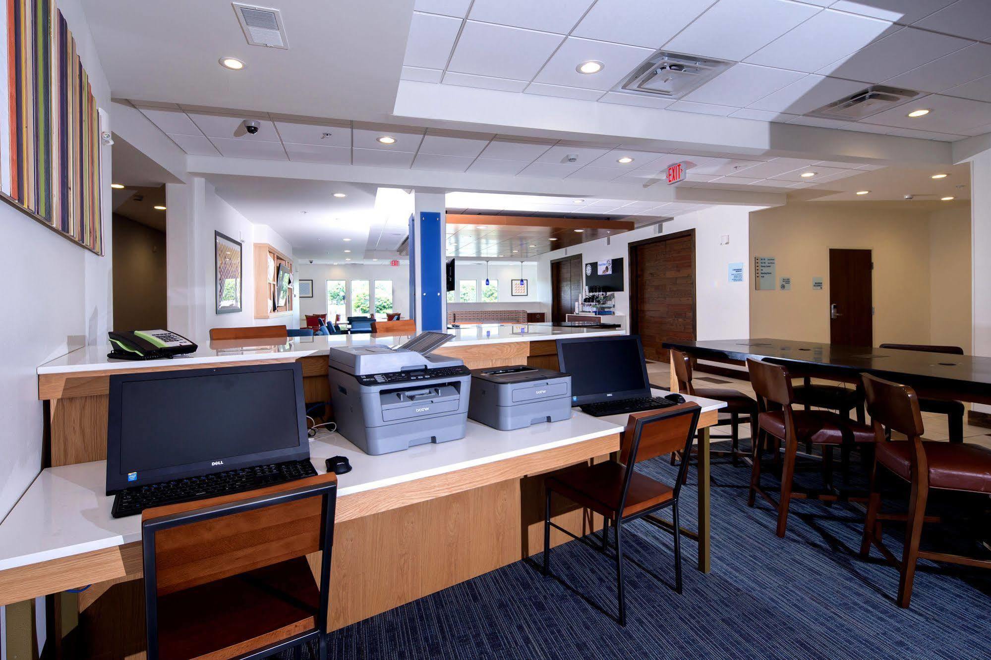 Holiday Inn Express & Suites - Portage By Ihg Kültér fotó